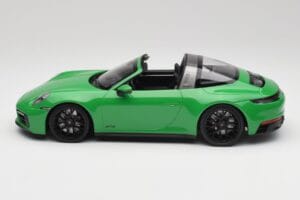 Porsche 911 991.2 Targa 4 GTS British Racing Zaļš Minichamps 1:18 155061065 Metāls — attēls 3 no 6