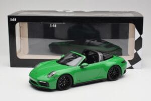 Porsche 911 991.2 Targa 4 GTS British Racing Zaļš Minichamps 1:18 155061065 Metāls — attēls 6 no 6