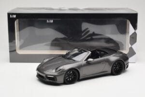 Porsche 911 992 Carrera 4 GTS Kabriolets Grey Metallic Minichamps 1:18 155063031 Metāls — attēls 6 no 6