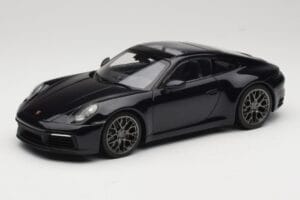 Porsche 911 992 Carrera 4S Blue Metallic Minichamps 1:18 155067321 Metāls
