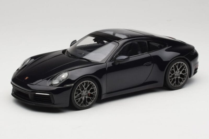 Porsche 911 992 Carrera 4S Blue Metallic Minichamps 1:18 155067321 Metāls