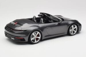 Porsche 911 992 Carrera 4S Kabriolets Agate Grey Metallic Minichamps 1:18 155067336 Metāls — attēls 2 no 6