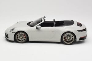 Porsche 911 992 Carrera 4S Kabriolets Pelēks Minichamps 1:18 155067335 Metāls — attēls 3 no 6