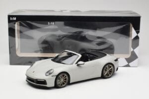 Porsche 911 992 Carrera 4S Kabriolets Pelēks Minichamps 1:18 155067335 Metāls — attēls 6 no 6