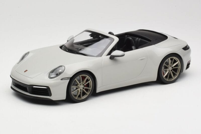 Porsche 911 992 Carrera 4S Kabriolets Pelēks Minichamps 1:18 155067335 Metāls