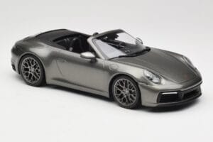 Porsche 911 992 Carrera 4S Kabriolets Mamba Green Metallic Minichamps 1:18 155067337 Metāls — attēls 4 no 6
