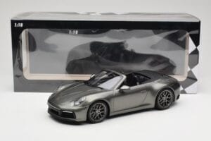 Porsche 911 992 Carrera 4S Kabriolets Mamba Green Metallic Minichamps 1:18 155067337 Metāls — attēls 6 no 6