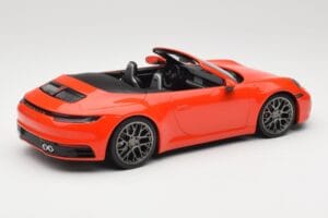 Porsche 911 992 Carrera 4S Kabriolets Oranžs Minichamps 1:18 155067334 Metāls — attēls 2 no 6