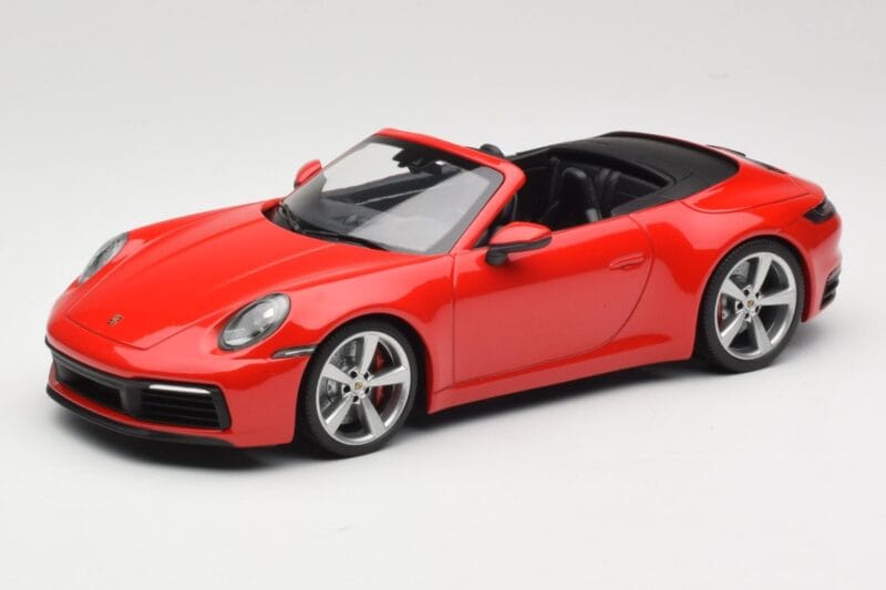 Porsche 911 992 Carrera 4S Kabriolets Sarkans Minichamps 1:18 155067331 Metāls