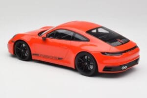 Porsche 911 992 Carrera 4S Lava Oranžs Minichamps 1:18 155067327 Metāls — attēls 5 no 6