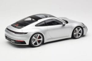 Porsche 911 992 Carrera 4S Sudrabs Minichamps 1:18 155067322 Metāls — attēls 2 no 6