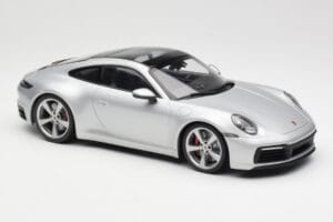 Porsche 911 992 Carrera 4S Sudrabs Minichamps 1:18 155067322 Metāls — attēls 4 no 6