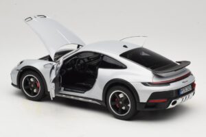 Porsche 911 992 Dakar Ice Grey Metallic Norev 1:18 187242 Metāls — attēls 5 no 8