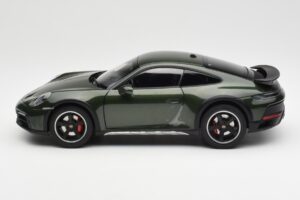 Porsche 911 992 Dakar Oak Zaļš Metālisks Norev 1:18 187241 Metāls — attēls 5 no 9