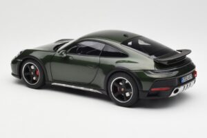 Porsche 911 992 Dakar Oak Zaļš Metālisks Norev 1:18 187241 Metāls — attēls 8 no 9