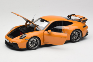 Porsche 911 992 GT3 Bahama Yellow Norev 1:18 187387 Metāls — attēls 2 no 8