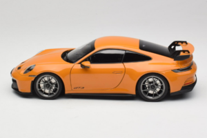 Porsche 911 992 GT3 Bahama Yellow Norev 1:18 187387 Metāls — attēls 4 no 8