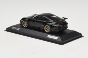 Porsche 911 992 GT3 Melns Ar Zelta Diskiem Minichamps 1:43 WAP0201520M007 Metāls — attēls 3 no 4
