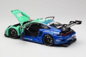 Porsche 911 992 GT3 R Falken #44 D. Eriksson / T. Heinemann 24 Hours of Nurburgring 2023 Minichamps 1:18 113236344 Metāls — attēls 5 no 8