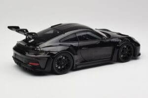 Porsche 911 992 GT3 RS Melns & Melni Diski Concept Minichamps 1:18 911992003 Metāls — attēls 3 no 8