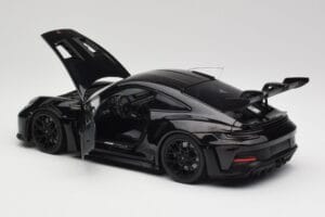 Porsche 911 992 GT3 RS Melns & Melni Diski Concept Minichamps 1:18 911992003 Metāls — attēls 5 no 8