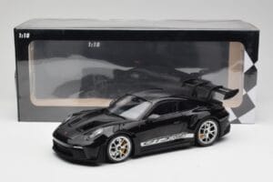 Porsche 911 992 GT3 RS Melns Ar Sudraba Diskiem Minichamps 1:18 155062231 Metāls — attēls 6 no 6