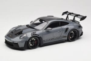 Porsche 911 992 GT3 RS Crayon Weissach Package & Black Wheels Minichamps 1:18 110062024 Metāls