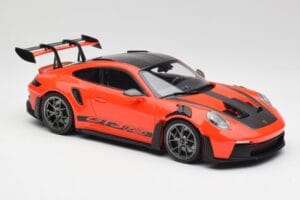 Porsche 911 992 GT3 RS Guards Oranžs & Sudraba Diski Minichamps 1:18 911992002 Metāls — attēls 4 no 6
