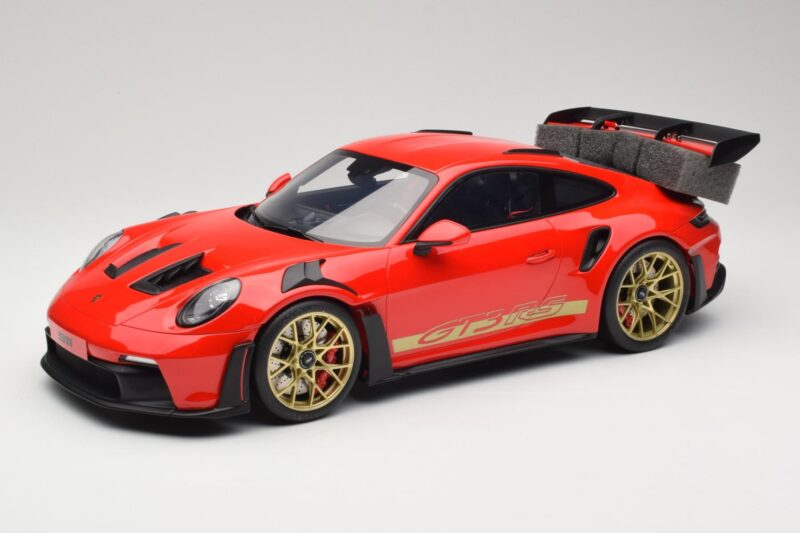 Porsche 911 992 GT3 RS Guards Red GT Spirit 1:12 GT939 Sveķi