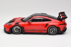Porsche 911 992 GT3 RS Guards Sarkans & Sudraba Riteņi Weissach Package Minichamps 1:18 153062246 Metāls — attēls 3 no 6