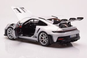 Porsche 911 992 GT3 RS Ice Pelēks Norev 1:18 187359 Metāls — attēls 5 no 8