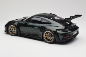 Porsche 911 992 GT3 RS Jet Green Metallic Black Norev 1:12 127532 Metāls — attēls 5 no 6