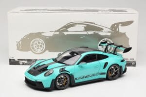 Porsche 911 992 GT3 RS Python Green & Dark Silver Wheels Minichamps 1:18 110062026 Metāls — attēls 8 no 8