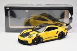 Porsche 911 992 GT3 RS Racing Dzeltens & Melni Riteņi Minichamps 1:18 153062245 Metāls — attēls 6 no 6