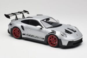 Porsche 911 992 GT3 RS Sudrabs & Sarkani Riteņi Minichamps 1:18 153062241 Metāls — attēls 4 no 6