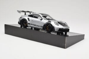 Porsche 911 992 GT3 RS Sudrabs Weissach Package Minichamps 1:18 110062020 Metāls — attēls 6 no 8