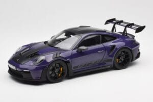 Porsche 911 992 GT3 RS Weissach Package Ultraviolet Norev 1:18 187368 Metāls