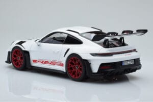 Porsche 911 992 GT3 RS Balts Pyro Sarkans Norev 1:18 187352 Metāls — attēls 7 no 8