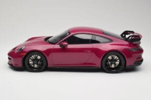 Porsche 911 992 GT3 Ruby Star Neo Red GT Spirit 1:12 GT536 Sveķi — attēls 3 no 6