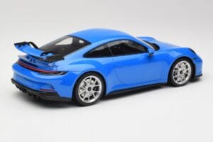 Porsche 911 992 GT3 Shark Zils & Sudraba Riteņi Minichamps 1:18 143069015 Sveķi — attēls 2 no 6