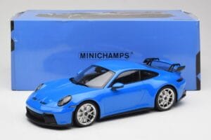 Porsche 911 992 GT3 Shark Zils & Sudraba Riteņi Minichamps 1:18 143069015 Sveķi — attēls 6 no 6