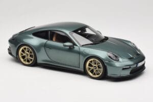 Porsche 911 992 GT3 Touring Package Malachite Green Metallic Norev 1:18 187382 Metāls — attēls 6 no 8