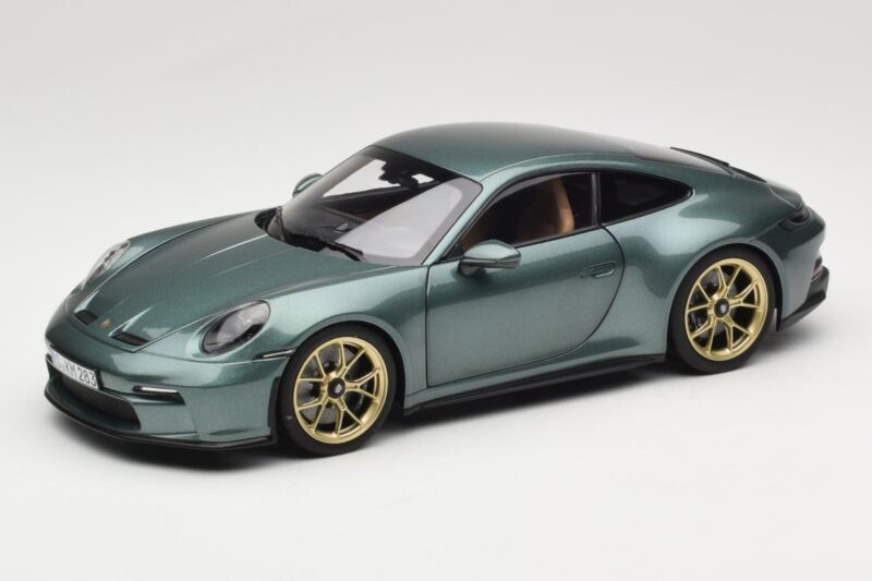 Porsche 911 992 GT3 Touring Package Malachite Green Metallic Norev 1:18 187382 Metāls