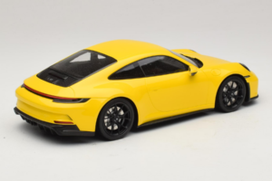 Porsche 911 992 GT3 Touring Dzeltens Melni Riteņi Minichamps 1:18 117069021 Metāls — attēls 2 no 6