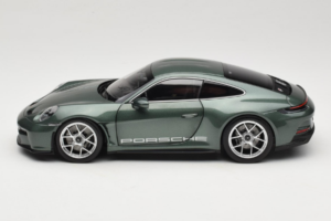Porsche 911 992 S/T Malachite Green Metallic Norev 1:18 187472 Metāls — attēls 5 no 8