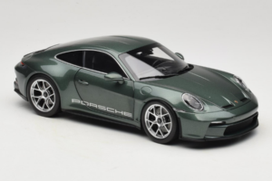 Porsche 911 992 S/T Malachite Green Metallic Norev 1:18 187472 Metāls — attēls 6 no 8