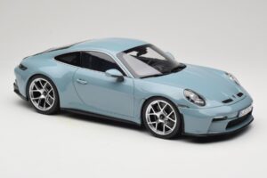 Porsche 911 992 S/T Meisenblau Norev 1:12 127550 Metāls — attēls 4 no 6