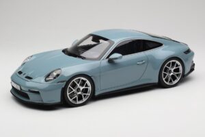 Porsche 911 992 S/T Meisenblau Norev 1:12 127550 Metāls