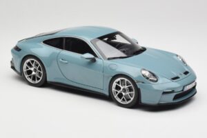Porsche 911 992 S/T Meissen Blue Norev 1:18 187470 Metāls — attēls 6 no 8
