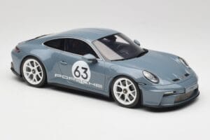 Porsche 911 992 ST Gentian Blue Metallic GT Spirit 1:18 GT491 Sveķi — attēls 4 no 6